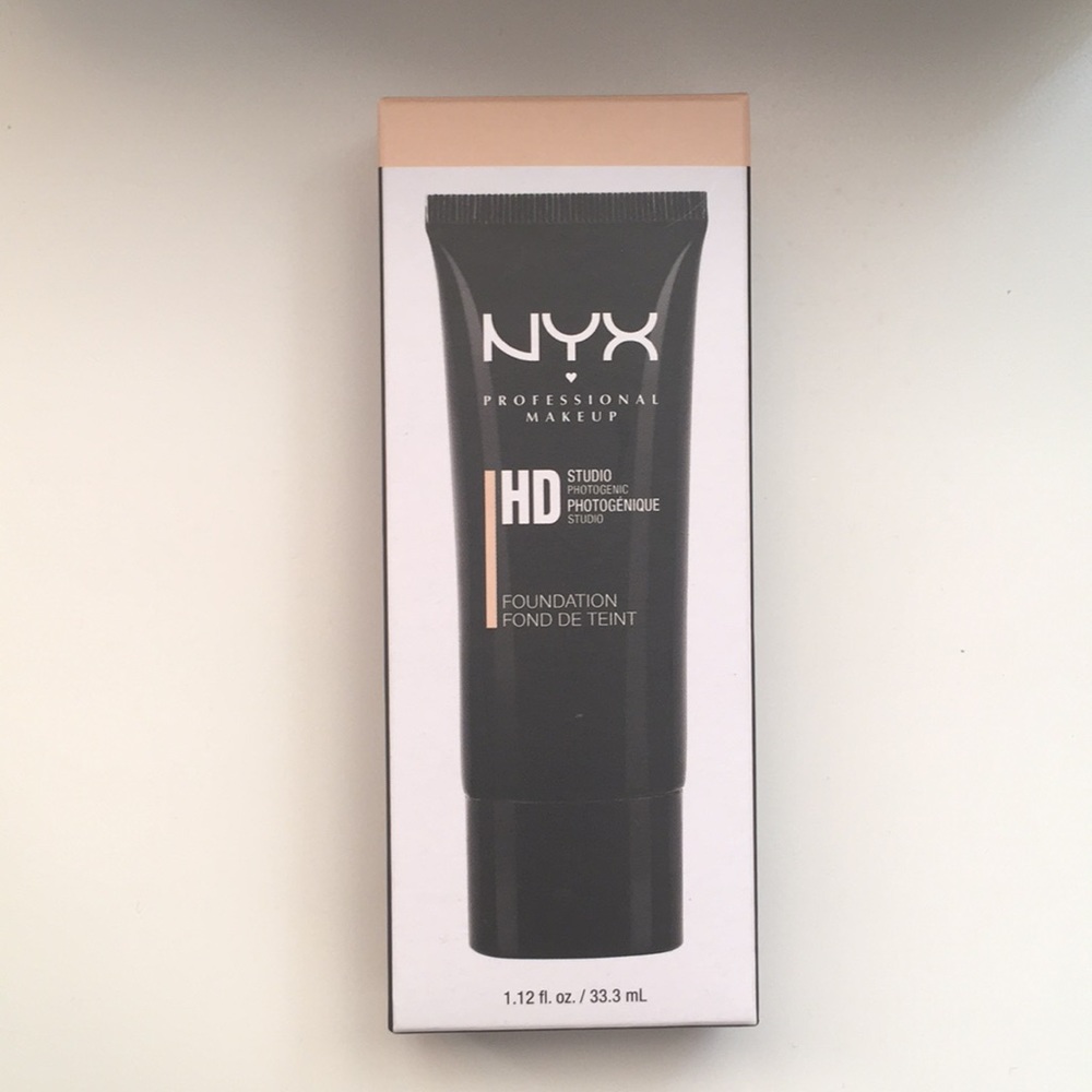 NYX HD Studio Photogenic Foundation - Soft Beige
